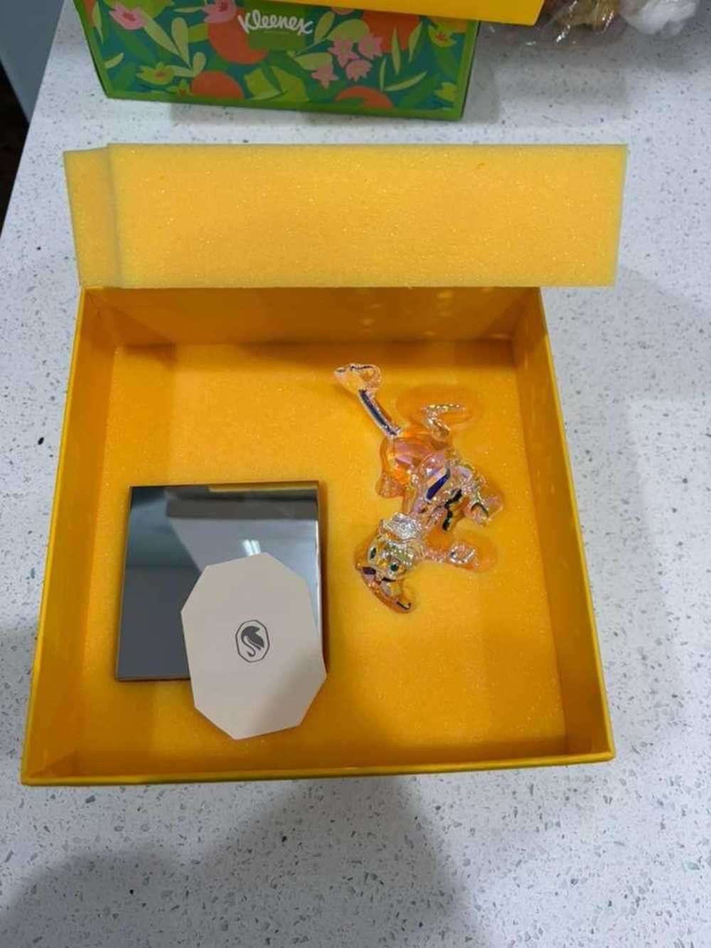 Swarovski Mickey & Friends Donald 5690169 - Picture 6 of 8